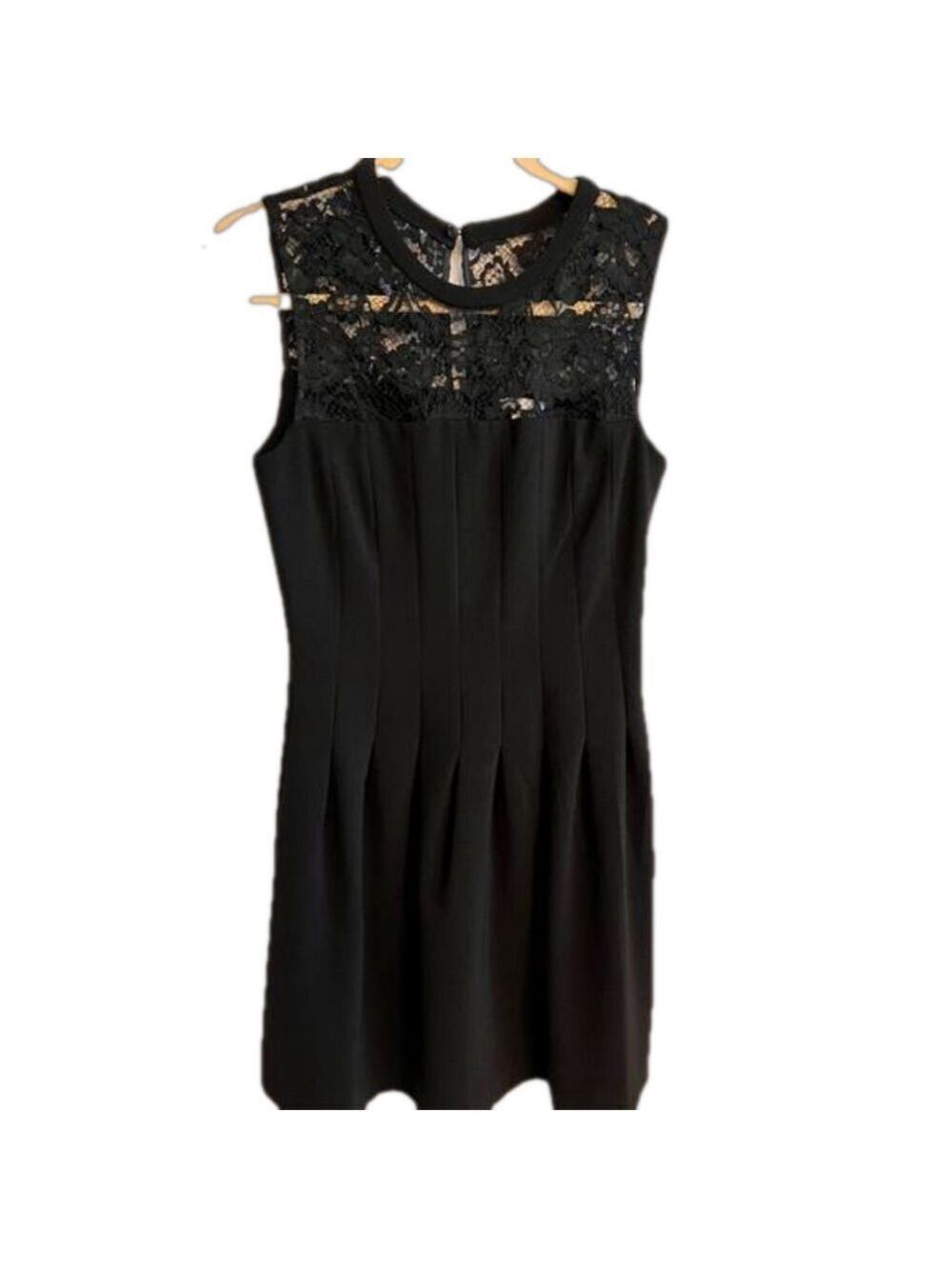 EUC H & M lace pleated sleeveless dress size 6